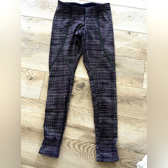 Nike Black and Gray Leggings - Picture 1 of 6